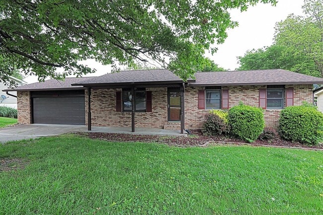 property at 1730 Carolina Ln