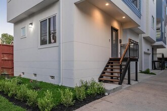 1328 W 23rd St in Houston, TX - Building Photo - Building Photo