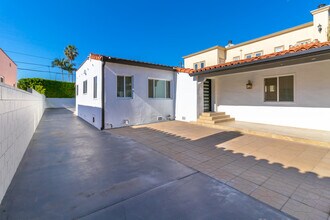 161 N Willaman Dr in Beverly Hills, CA - Building Photo - Building Photo