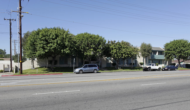 515 S Knott in Buena Park, CA - Building Photo - Building Photo