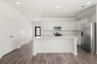 1351 Antigua Dr in Conroe, TX - Building Photo - Building Photo