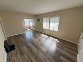 6048 Colfax Ave in Los Angeles, CA - Building Photo - Building Photo