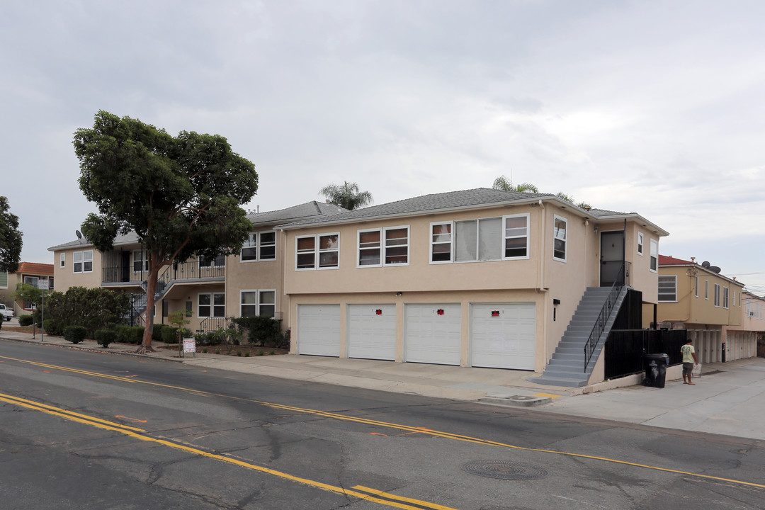 3073-3089 Meade Ave in San Diego, CA - Building Photo