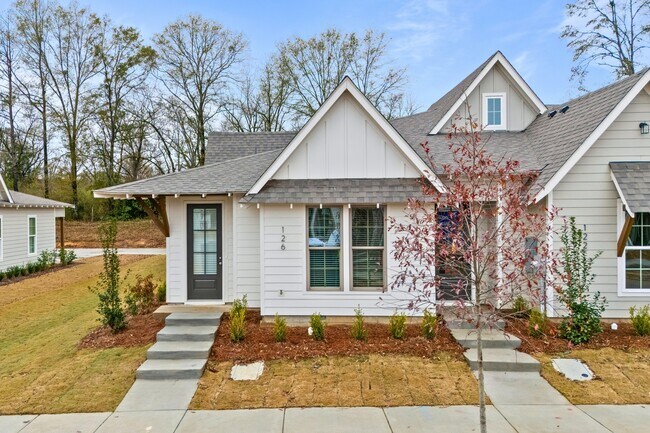 126 Summer St in Opelika, AL - Building Photo - Building Photo