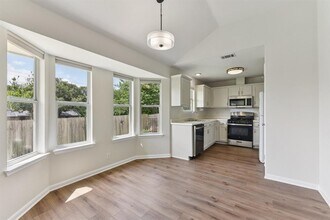 906 Jasmine Trail in Georgetown, TX - Building Photo - Building Photo