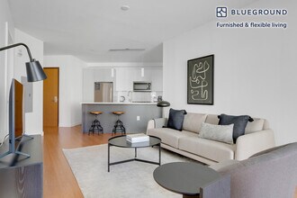 120 Kingston St in Boston, MA - Building Photo - Building Photo