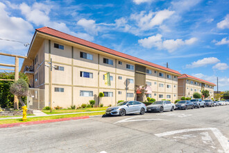 Village Pointe Apartments in Hawthorne, CA - Foto de edificio - Building Photo