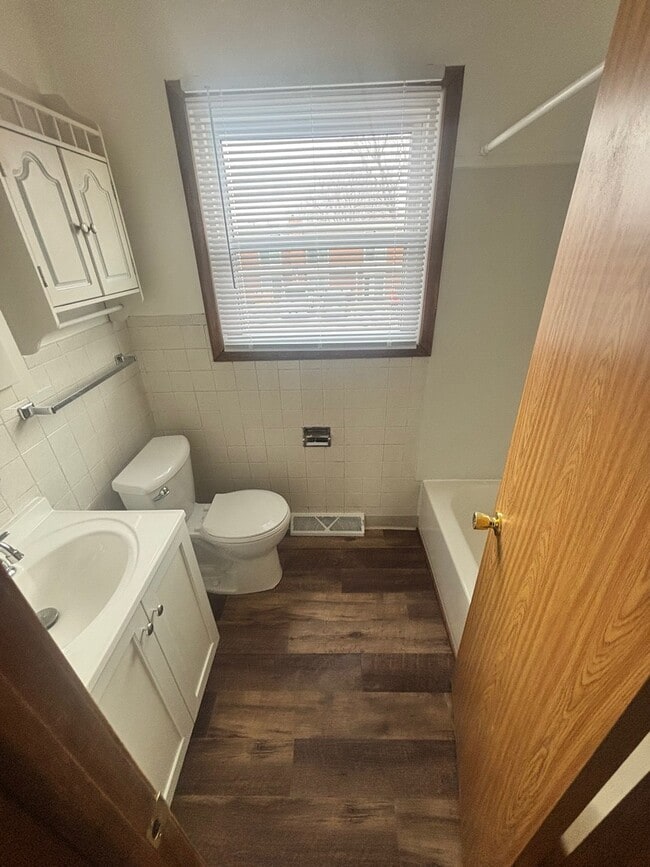 344 Northway Park Rd in Machesney Park, IL - Building Photo - Building Photo