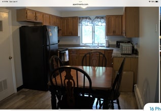 283 Privilege St, Unit 3 in Woonsocket, RI - Foto de edificio - Building Photo