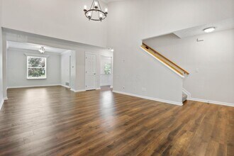 5998 Blaverly Dr in New Albany, OH - Building Photo - Building Photo