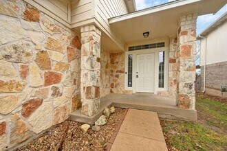 2607 Theresa Blanchard Ln in Austin, TX - Building Photo - Building Photo