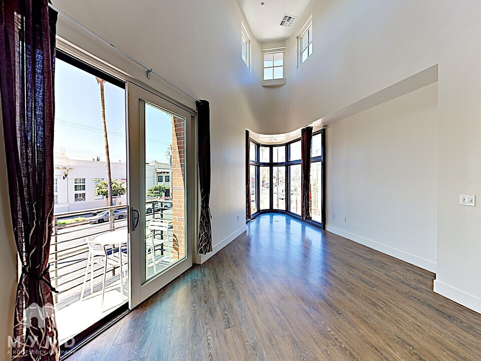 3425 Broadway in Sacramento, CA - Foto de edificio