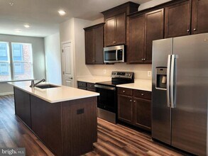 5929 Northwest Dr in Hyattsville, MD - Building Photo - Building Photo