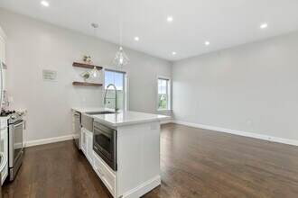 189 Trenton St in Boston, MA - Building Photo - Building Photo