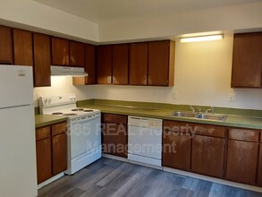 1206 26th Avenue, Unit C in Greeley, CO - Building Photo - Building Photo