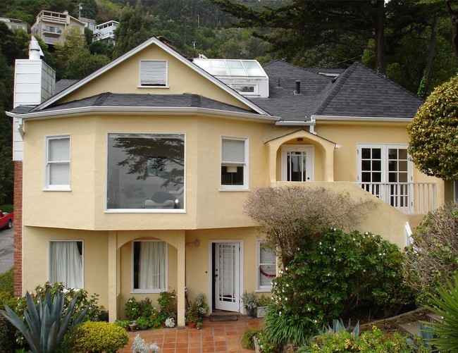 Elegant Bay View Triplex in Sausalito