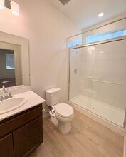 844 Summerhouse Dr in Patterson, CA - Building Photo - Building Photo