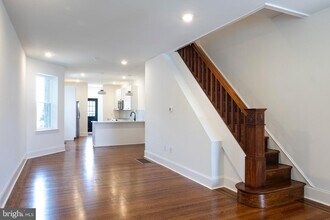 5510 Larchwood Ave in Philadelphia, PA - Building Photo - Building Photo