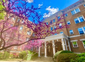 1820 Clydesdale Pl NW in Washington, DC - Building Photo
