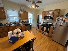 294 Highland Ave, Unit 1A in Somerville, MA - Building Photo