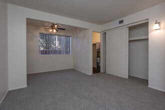 Catalina Crossing Apartments in Oro Valley, AZ - Foto de edificio - Interior Photo