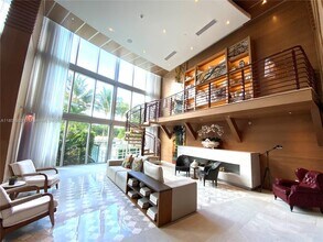 6700 Indian Creek Dr, Unit 401 in Miami Beach, FL - Foto de edificio - Building Photo