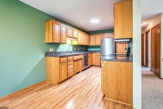 9241 Upland Ln N in Maple Grove, MN - Building Photo - Building Photo