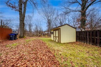 202 Parkwood Dr in Cranberry Township, PA - Building Photo - Building Photo