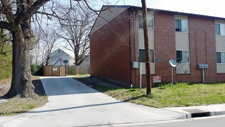 1805 Bower St in Norfolk, VA - Building Photo