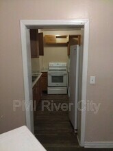 5048 Broadway Ave in Jacksonville, FL - Building Photo - Building Photo