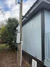 806 S Rusk Ave in Cameron, TX - Foto de edificio - Building Photo