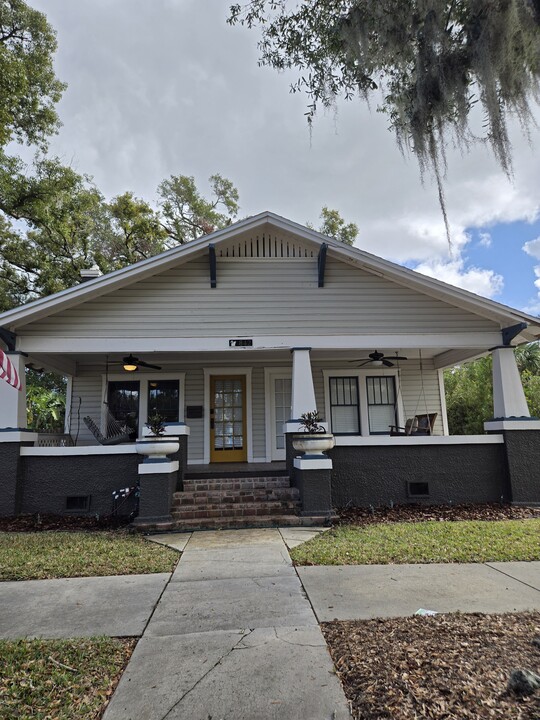 842 Orange Park Ave in Lakeland, FL - Foto de edificio