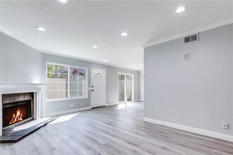 55 Exeter in Irvine, CA - Building Photo - Building Photo