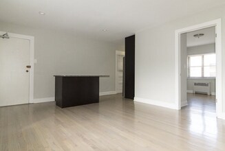 545 Sheridan Rd in Evanston, IL - Foto de edificio - Building Photo