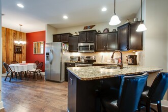 1632 Shadow Green Dr in Franklin, TN - Building Photo - Building Photo
