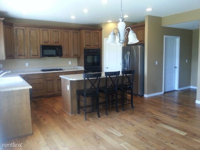 291 Beach Tree Ln in Stansbury Park, UT - Building Photo - Building Photo