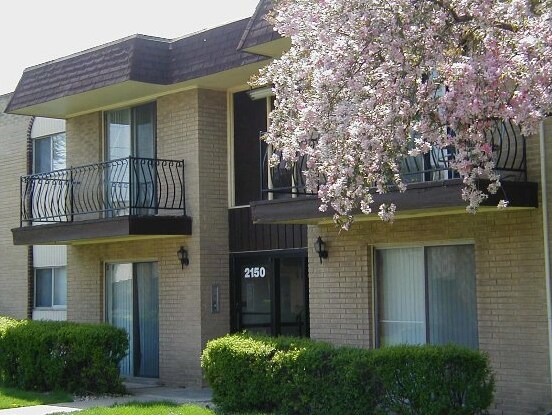 Prairie Apartments in Lansing, IL - Building Photo - Building Photo