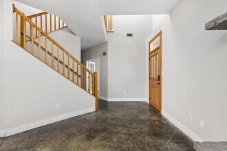 2203 Lindell Ave in Austin, TX - Building Photo - Building Photo