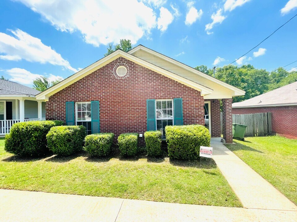 6424 Taylor Ridge Rd in Montgomery, AL - Building Photo