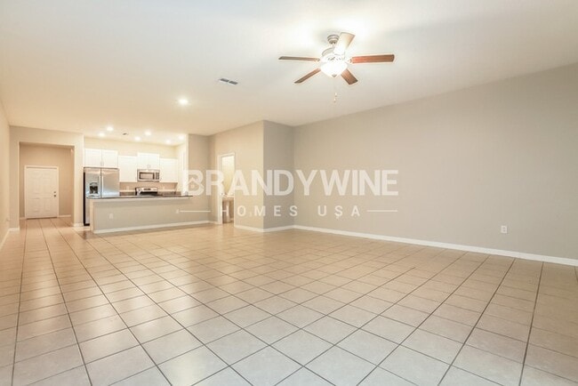 14216 War Admiral Pl in Ruskin, FL - Building Photo - Building Photo