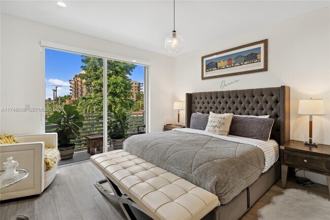 3575 SW 23rd St in Miami, FL - Building Photo - Building Photo