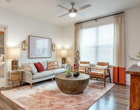 3802 State Hwy 161 in Grand Prairie, TX - Foto de edificio - Building Photo