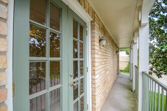 1641 W Sam Houston Pkwy S in Houston, TX - Building Photo - Building Photo