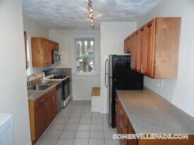 6 Lincoln Ave in Somerville, MA - Building Photo