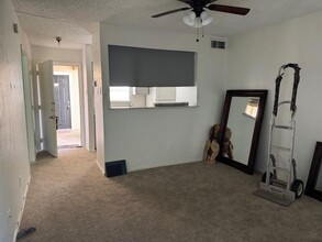 8110 Skillman St in Dallas, TX - Building Photo - Building Photo