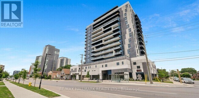 property at 128 King St N