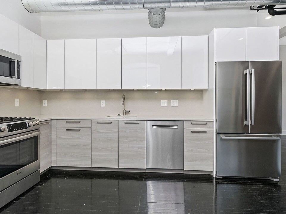 244 Brighton Ave, Unit 305 in Boston, MA - Building Photo