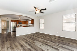 1668 E Kelsi Ave in San Tan Valley, AZ - Building Photo - Building Photo