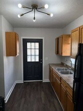 3028 W 104th St in Cleveland, OH - Building Photo - Building Photo