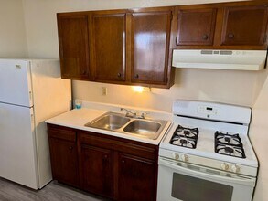 216 General Marshall St NE in Albuquerque, NM - Foto de edificio - Building Photo